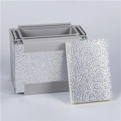 Panel de conductos de papel de aluminio Sistema de ventilación Conducto de aire Panel de preaislamiento de poliuretano (PU)